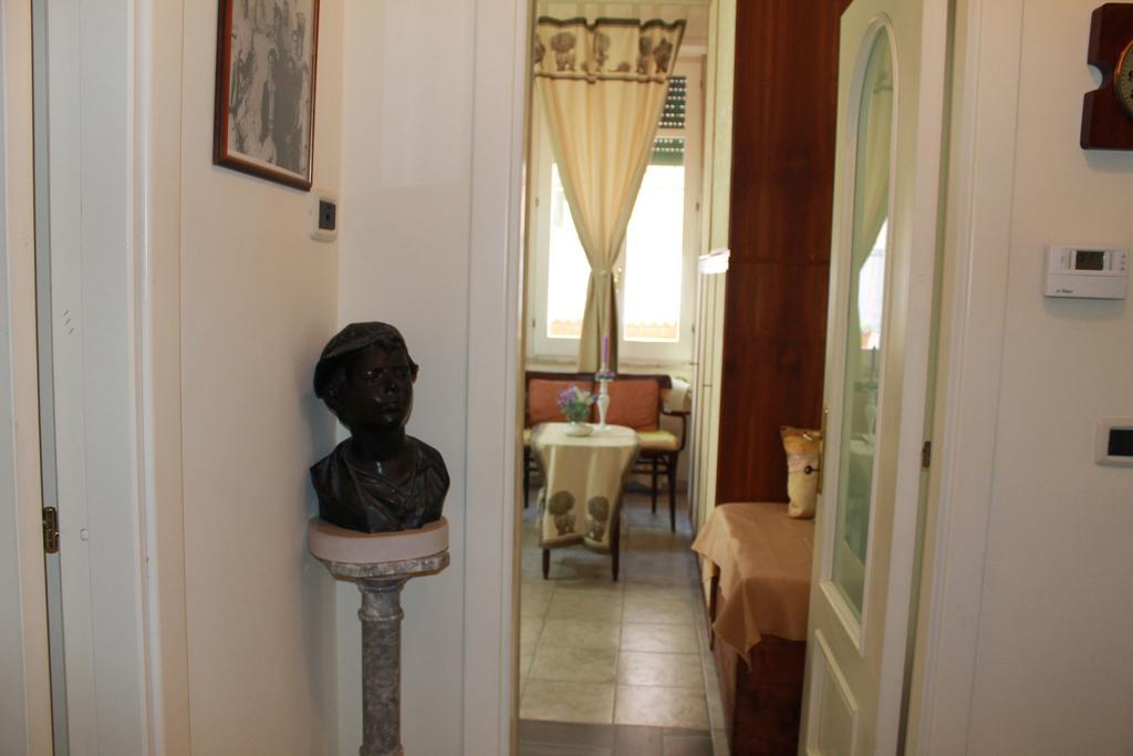 Hotel Da Agnese Locazioni Brevi Cagliari Habitación foto